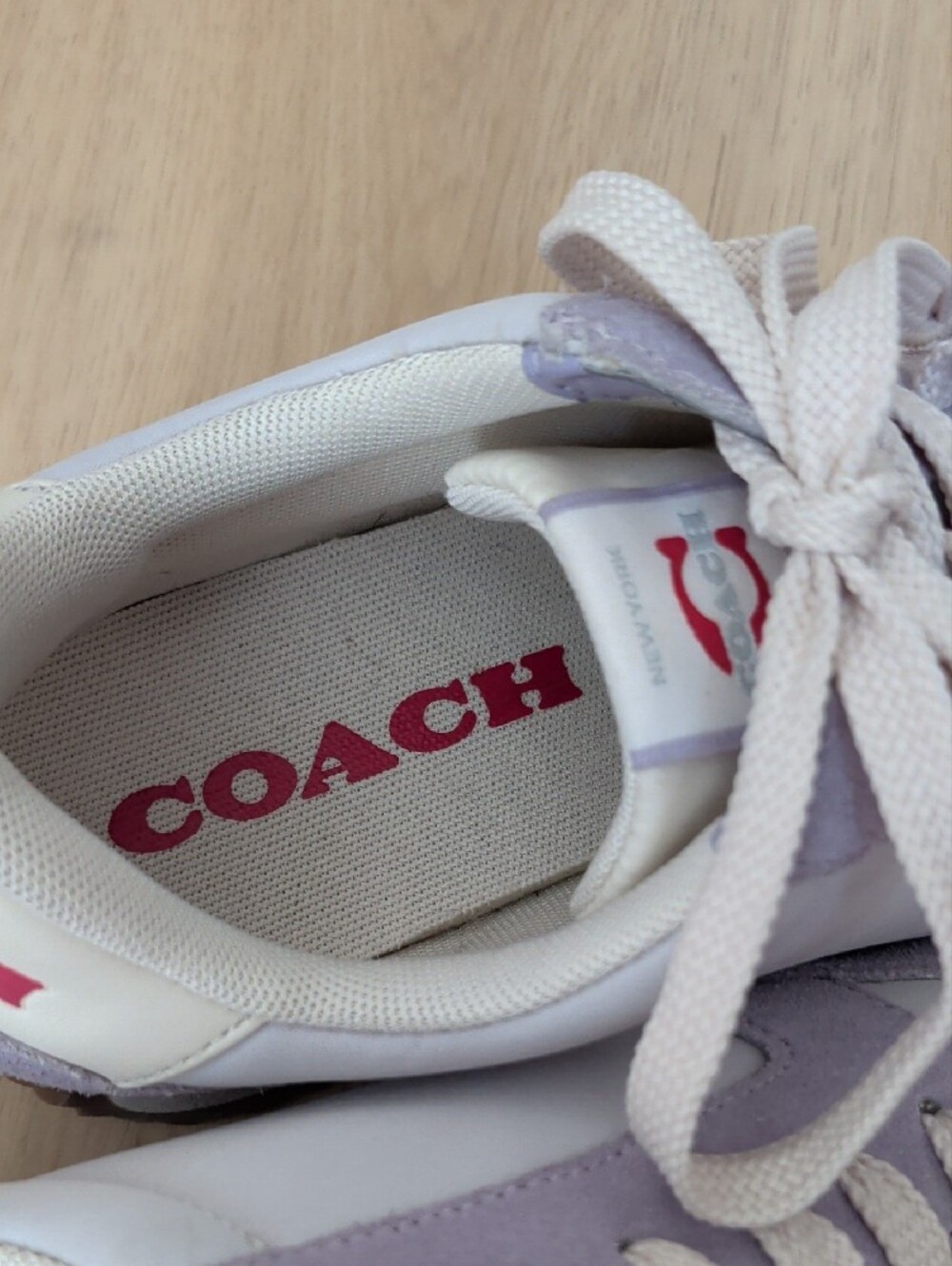 ❤️ Coach Women's Running Sneakers Light Purple And Red - Picture 2 of 11